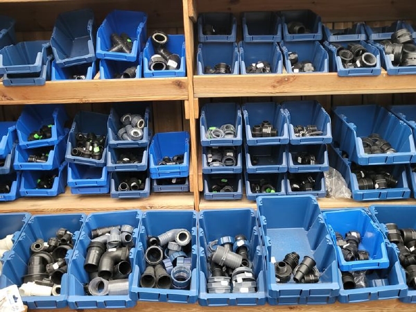 AANSLUITMATERIALEN